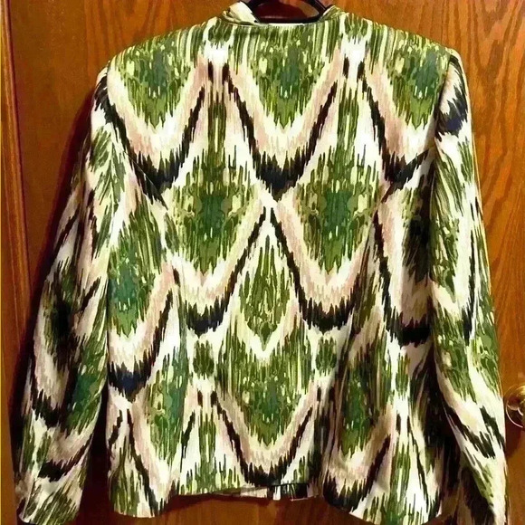 Stunning Preston & York jacket - Picture 2 of 3